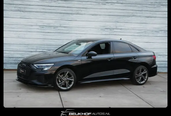 30 TFSI S-Line Maxton Navi Carplay Camera