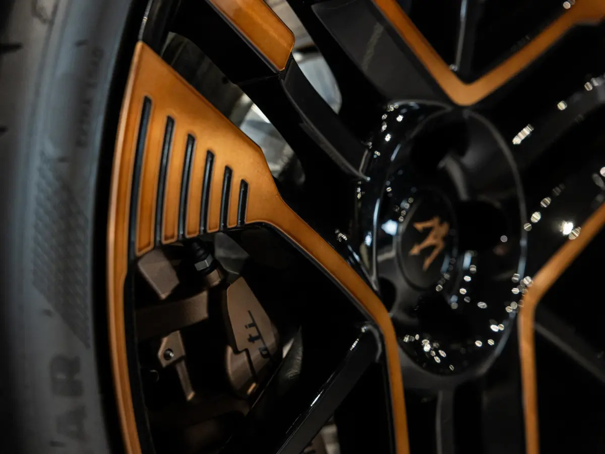 AWD Folgore 92.5 kWh | 760PK | Fuoriserie Paint | Sonus Faber Premium Audio | 360° Camera |