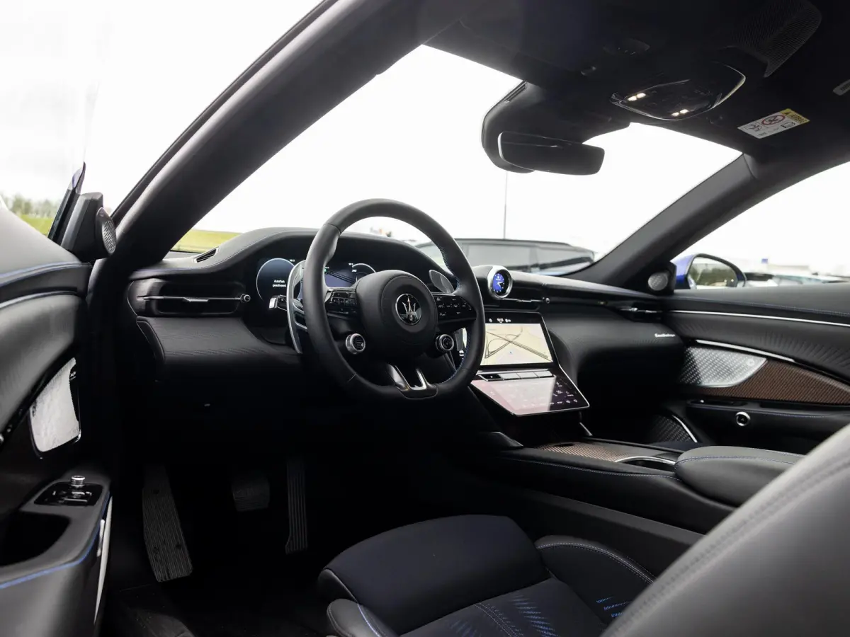 AWD Folgore 92.5 kWh | 760PK | Fuoriserie Paint | Sonus Faber Premium Audio | 360° Camera |