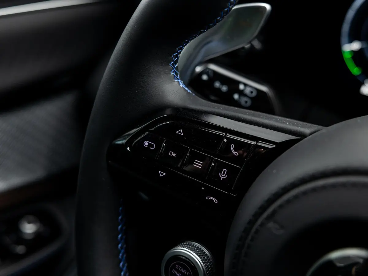 AWD Folgore 92.5 kWh | 760PK | Fuoriserie Paint | Sonus Faber Premium Audio | 360° Camera |