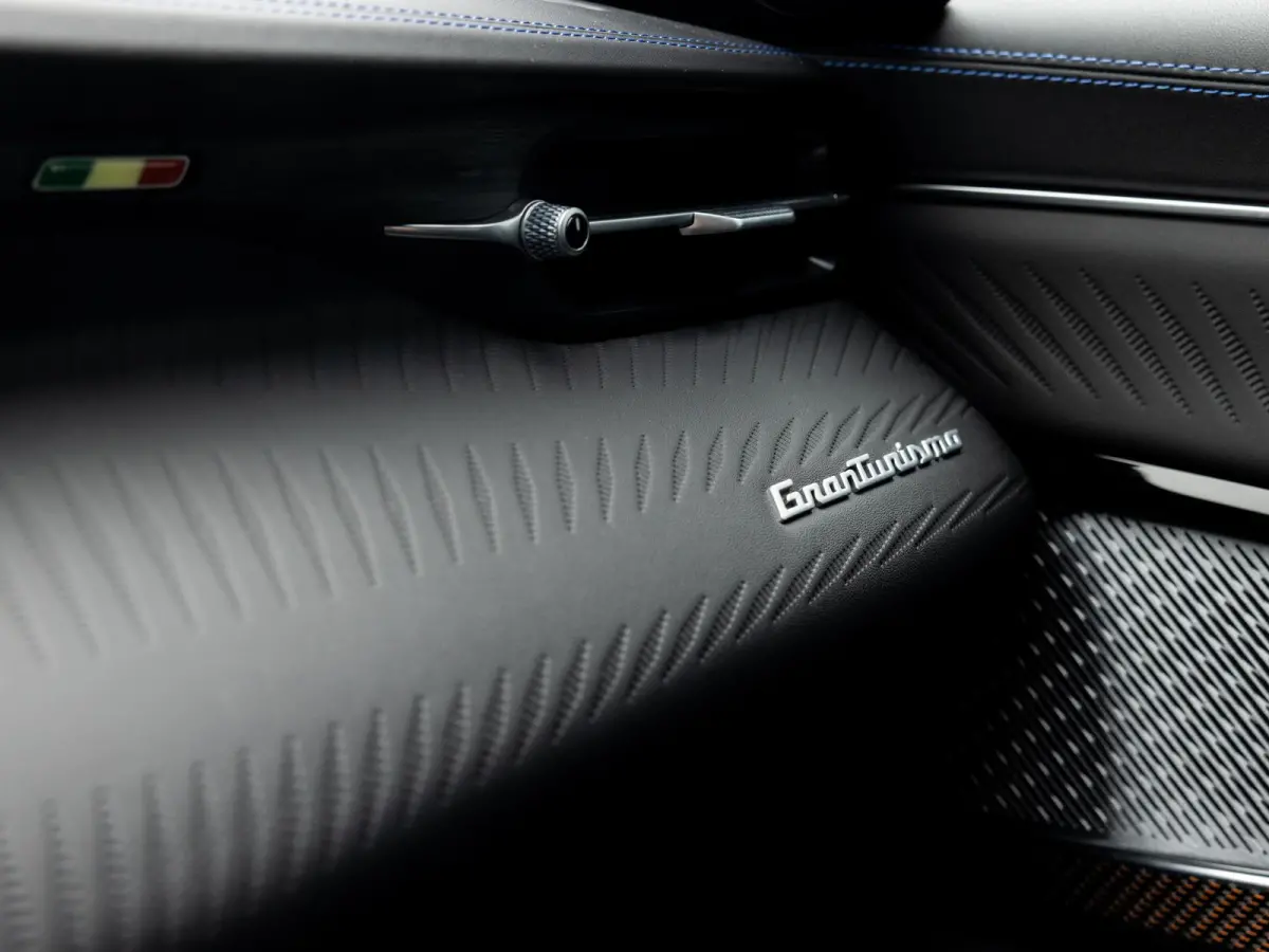 AWD Folgore 92.5 kWh | 760PK | Fuoriserie Paint | Sonus Faber Premium Audio | 360° Camera |