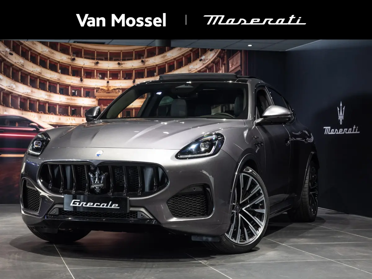 2.0 MHEV Modena | 330PK | Luchtvering | Sonus Faber Sound System | Panoramadak | 21'' LM. Velgen |