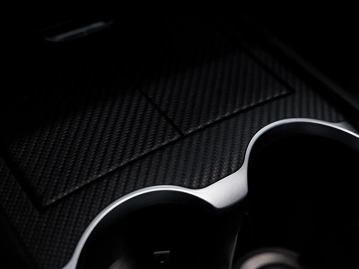 2.0 MHEV Modena | 330PK | Luchtvering | Sonus Faber Sound System | Panoramadak | 21'' LM. Velgen |