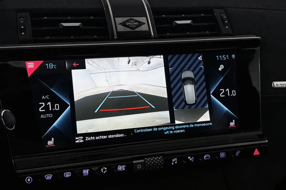E-Tense Performance Line Panoramadak Stoelverwarming Camera Carplay 19"
