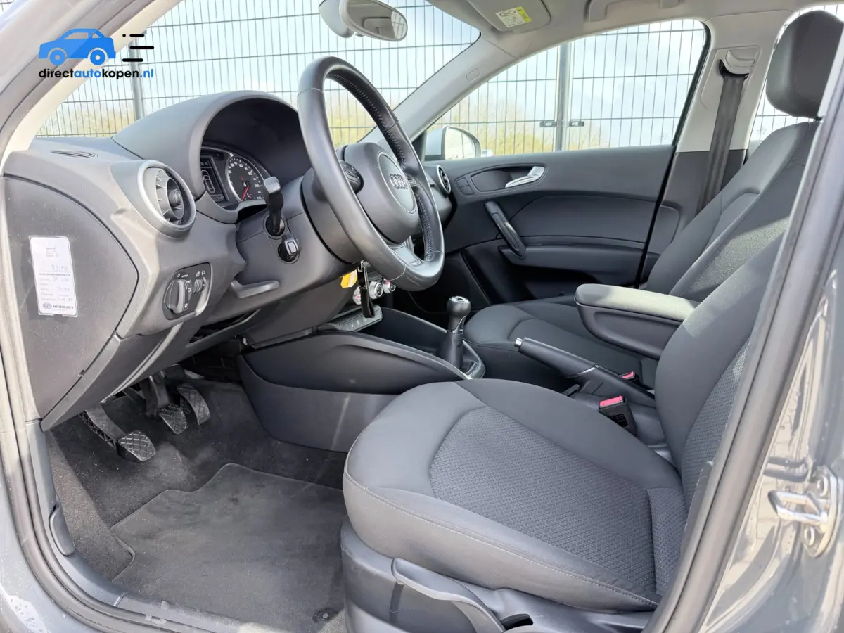 1.0 TFSI | NAVI | Airco | PDC | 17"LMV
