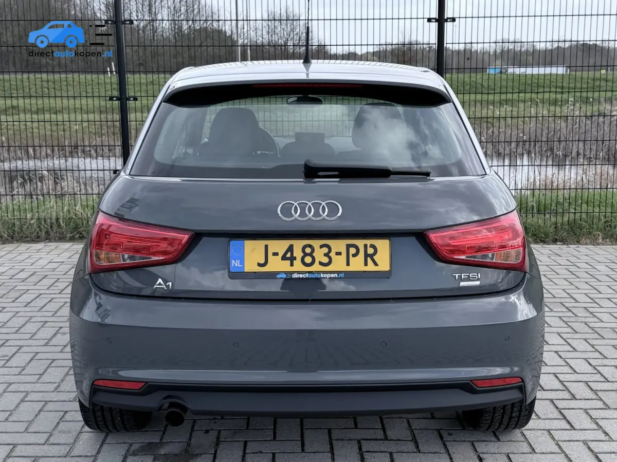 1.0 TFSI | NAVI | Airco | PDC | 17"LMV