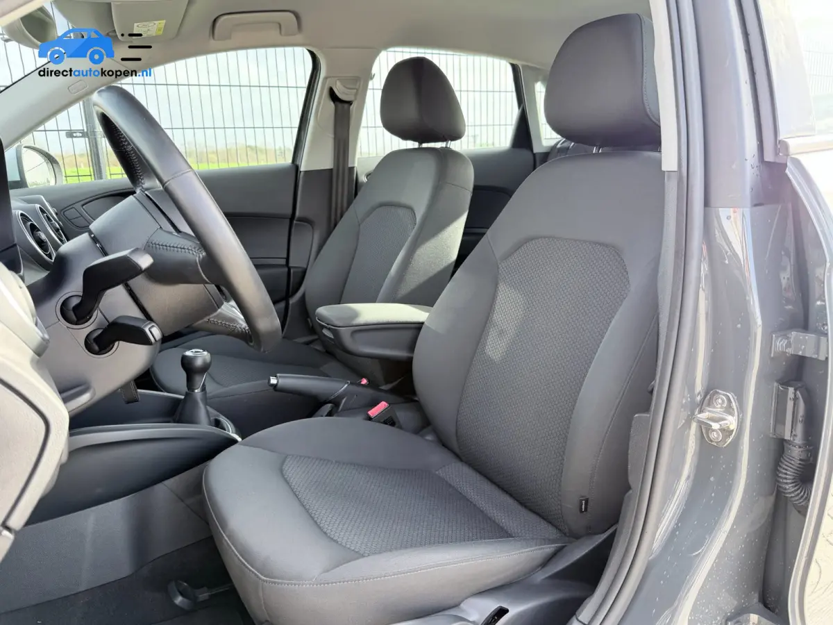 1.0 TFSI | NAVI | Airco | PDC | 17"LMV