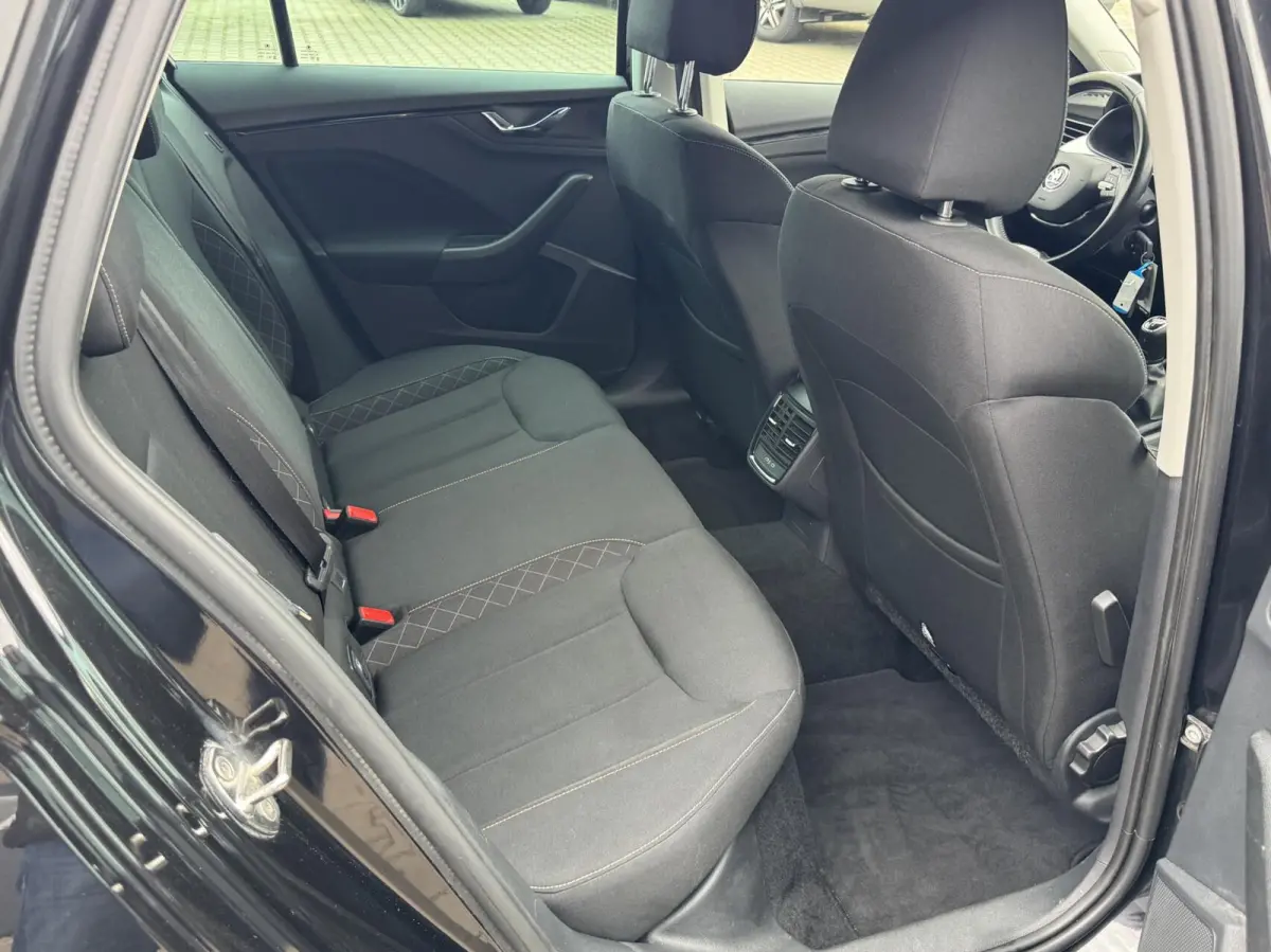 1.0 TSI Active 5 drs Apple carplay