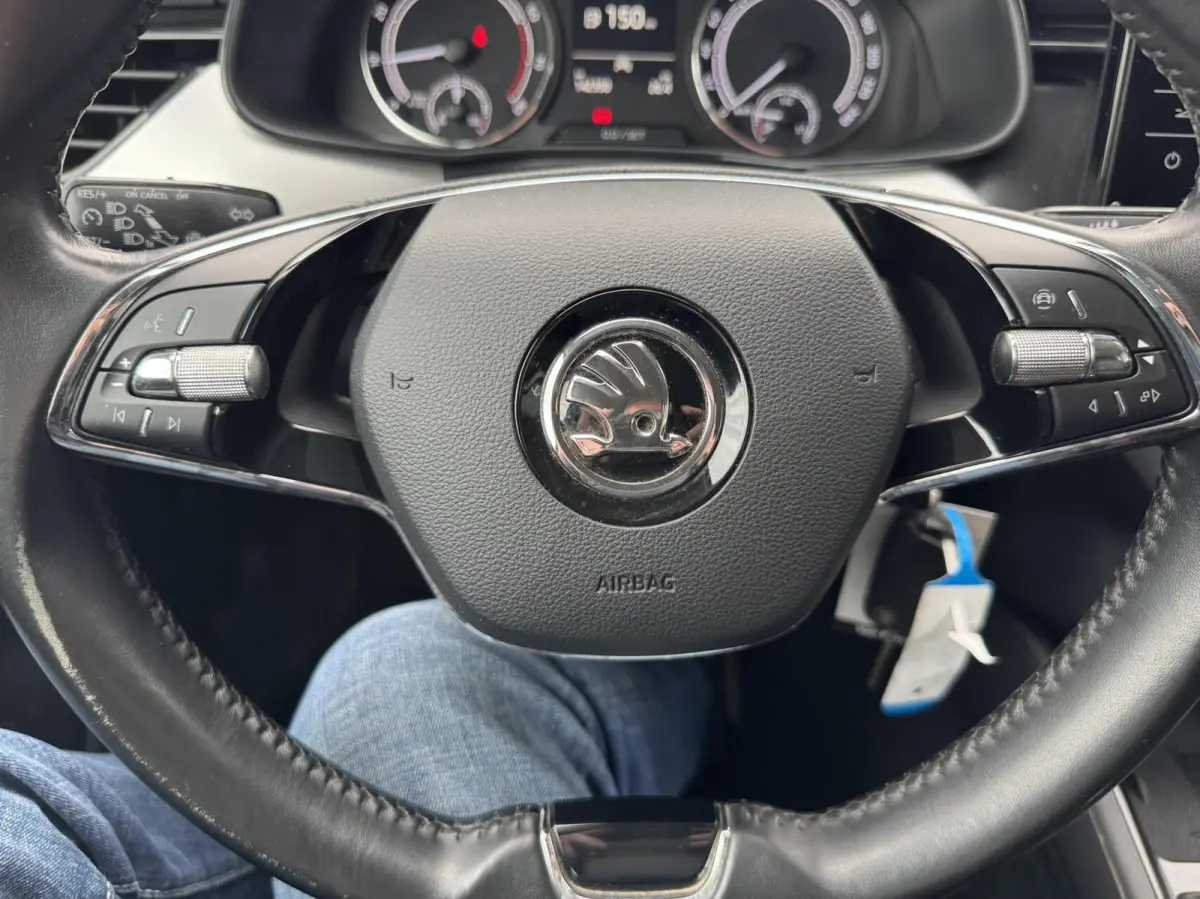 1.0 TSI Active 5 drs Apple carplay