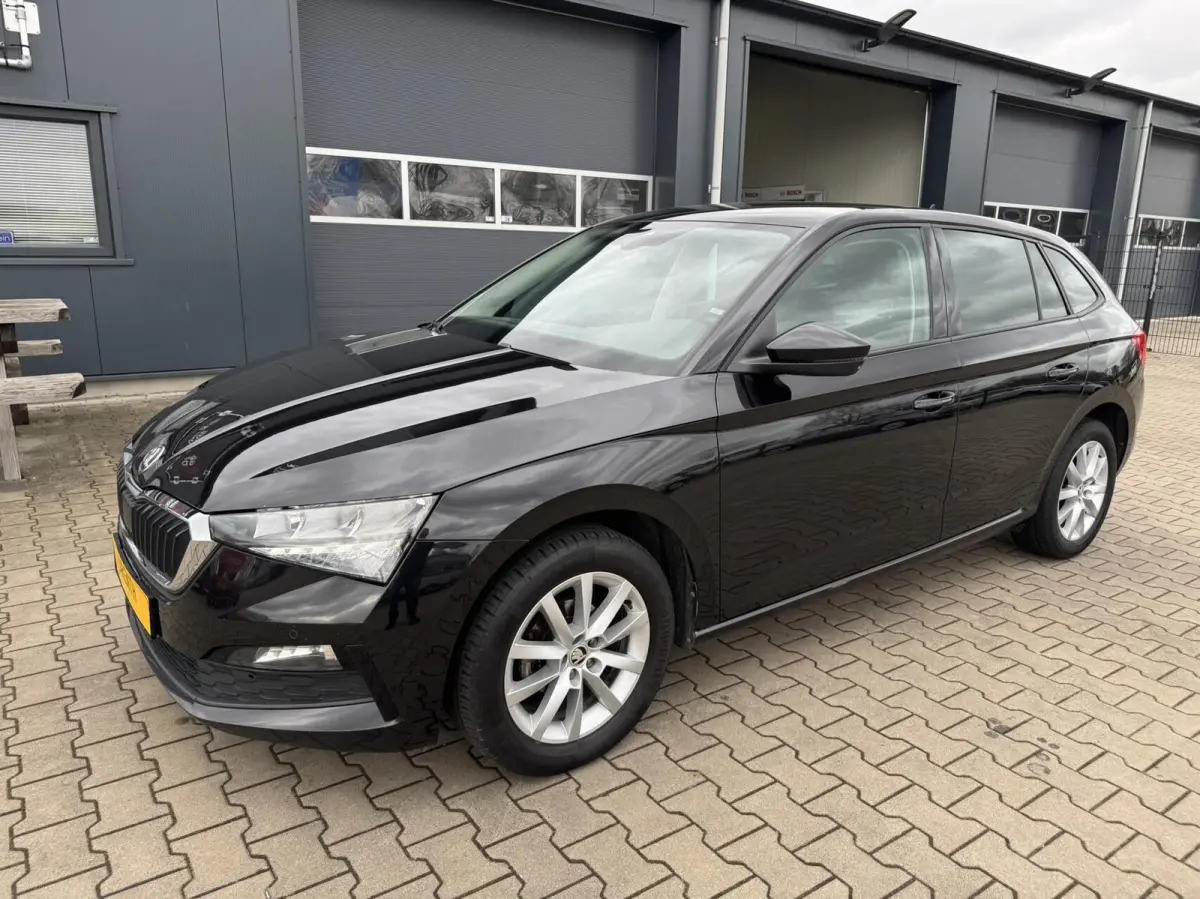 1.0 TSI Active 5 drs Apple carplay