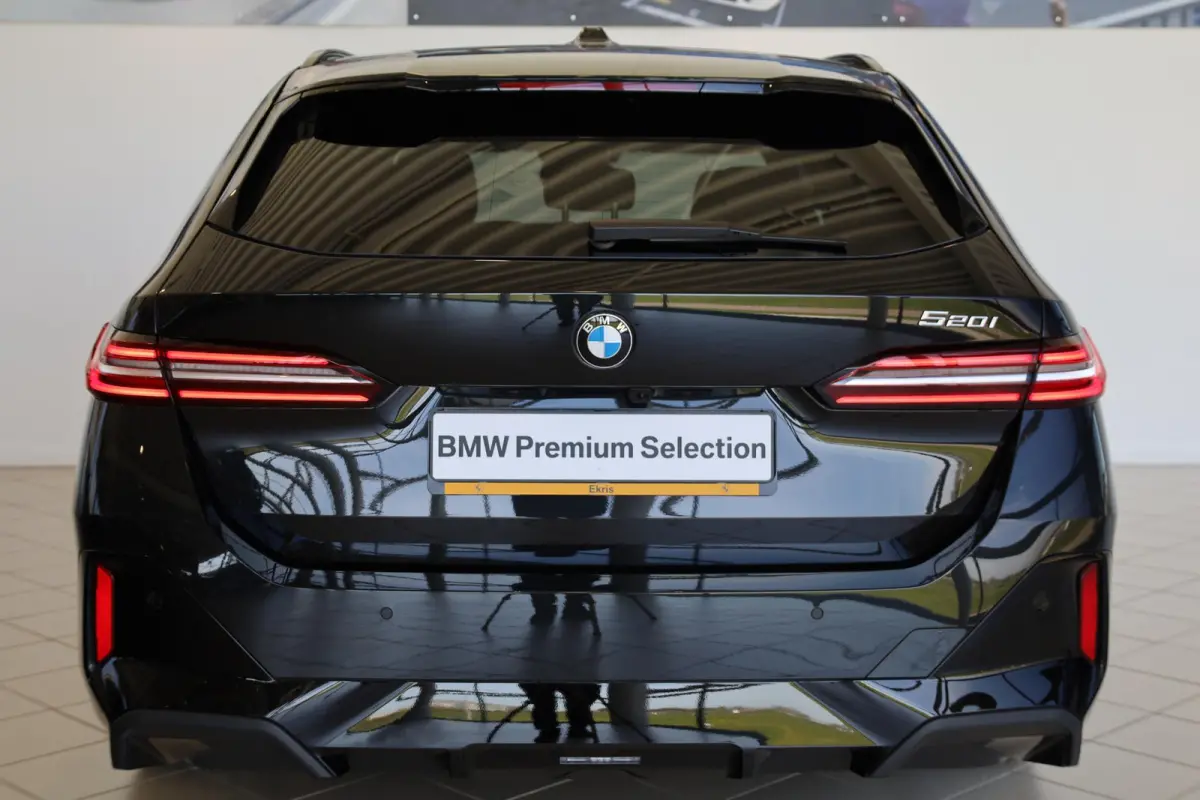 520i | M Sportpakket | Driving Assistant Plus | Harman/Kardon | Trekhaak