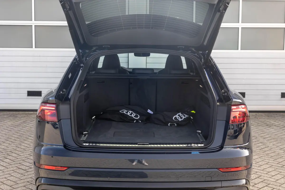 55 TFSIe 394pk quattro Pro Line S | Sportstoelen plus | Achterasbesturing | Trekhaak | Panoramadak