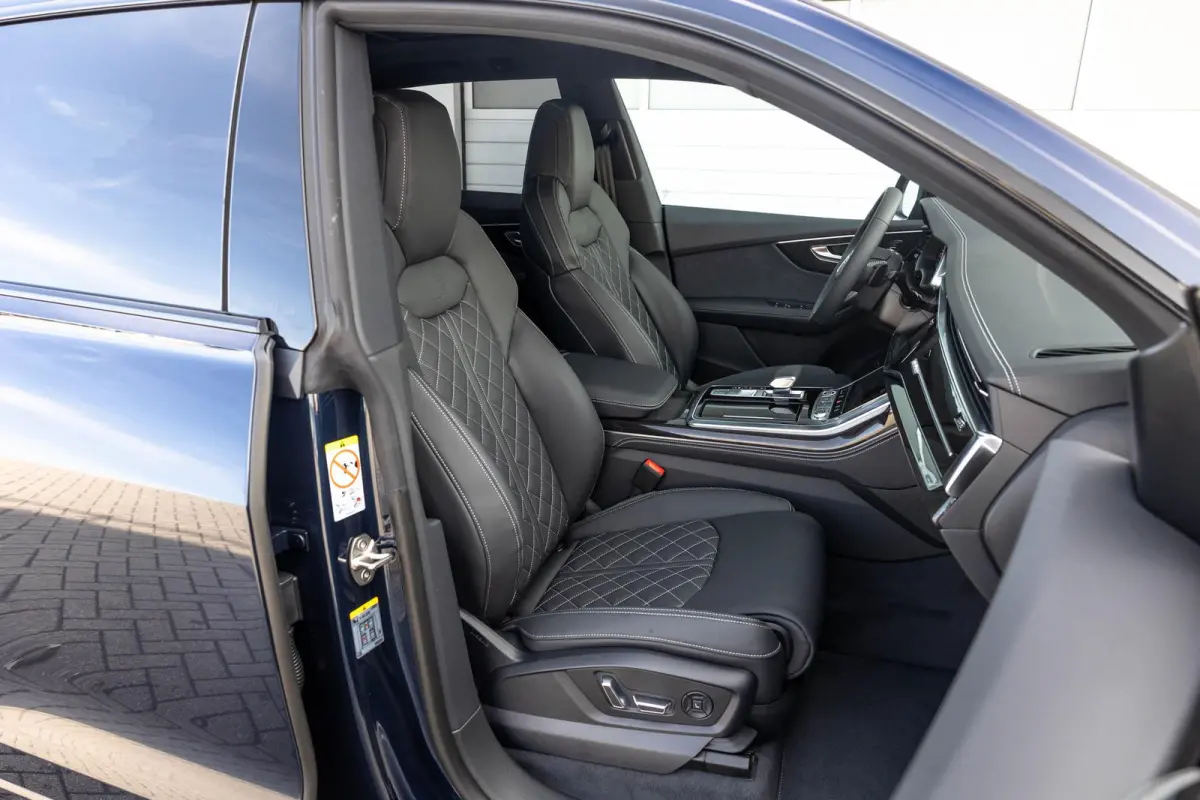 55 TFSIe 394pk quattro Pro Line S | Sportstoelen plus | Achterasbesturing | Trekhaak | Panoramadak