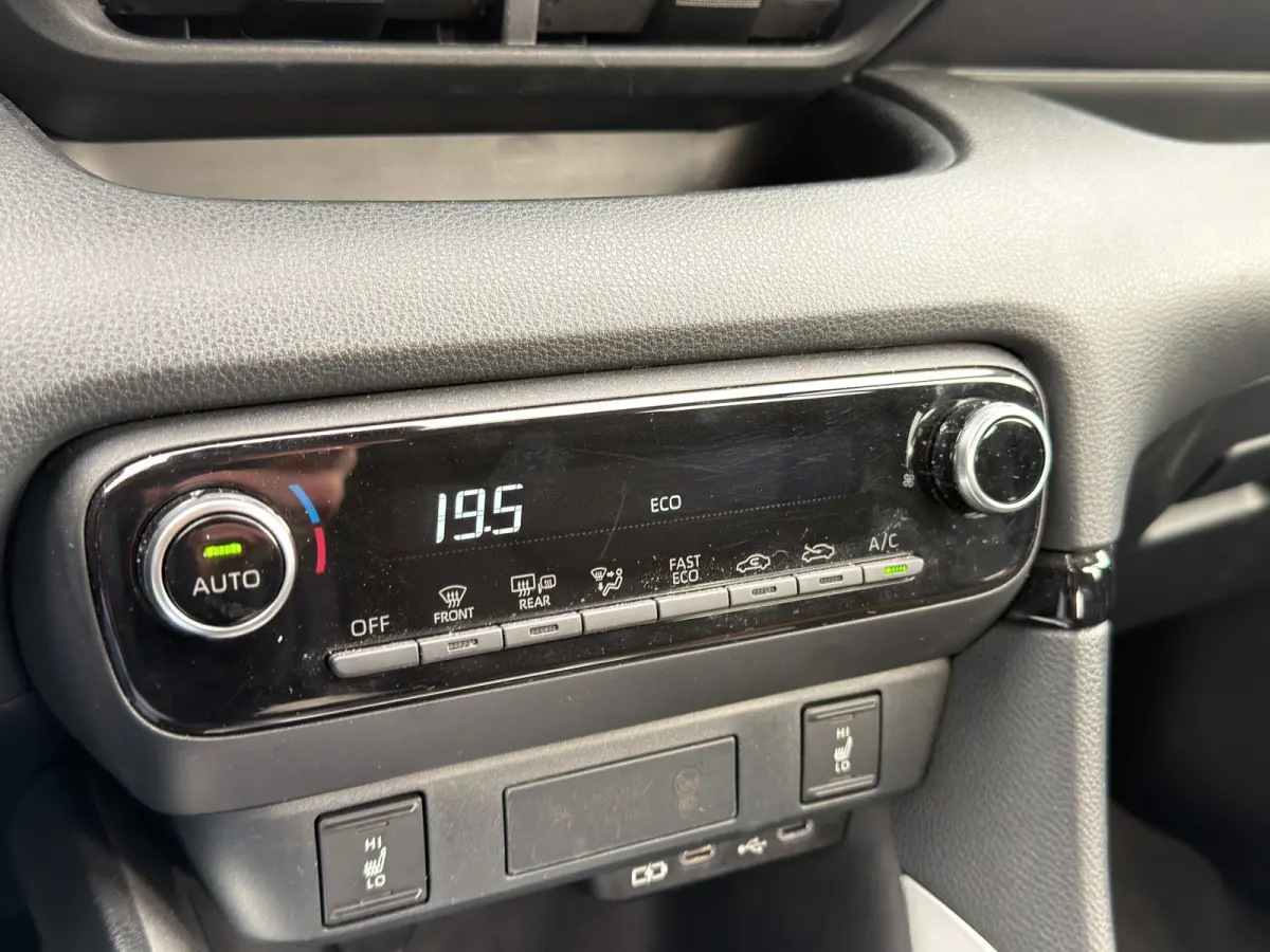 1.5 Centre-line | Apple Carplay/Android Auto | Achteruitrijcamera | Verwarmde voorstoelen | Cruise control adaptief |