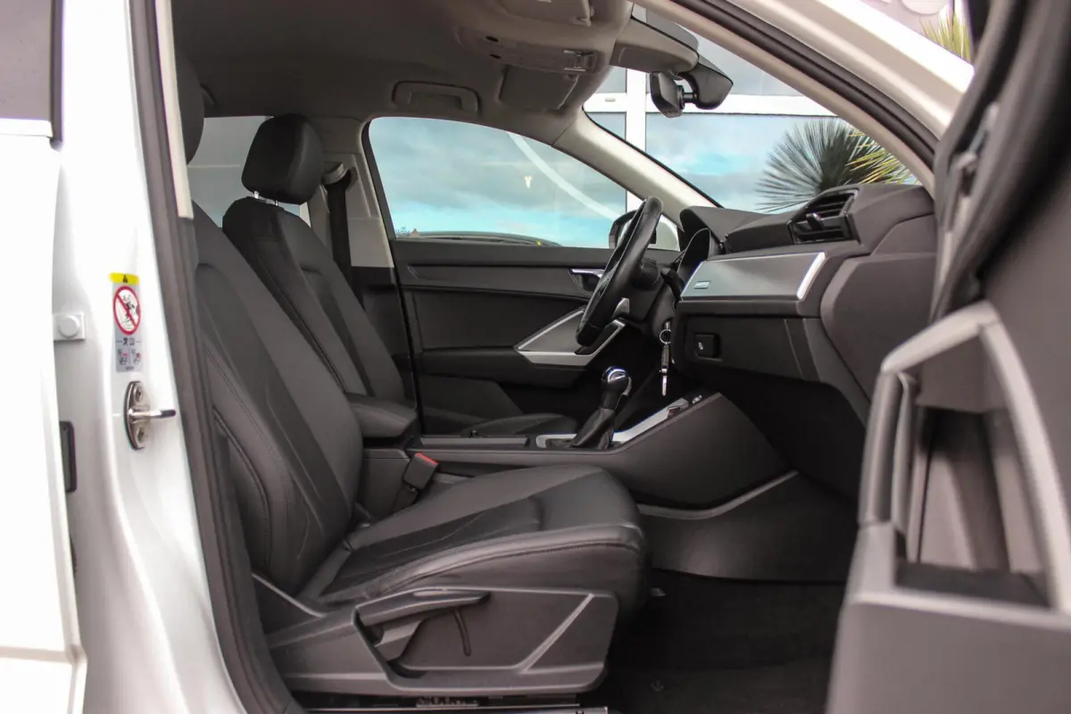 35 TDI Pro Line S | S-line | Apple Carplay | Achteruitrijcamera | Virtual Cockpit | Rijstrooksensor | Cruise control | Trekhaak | MMI Navigatie | Leer | Parkeer assistent