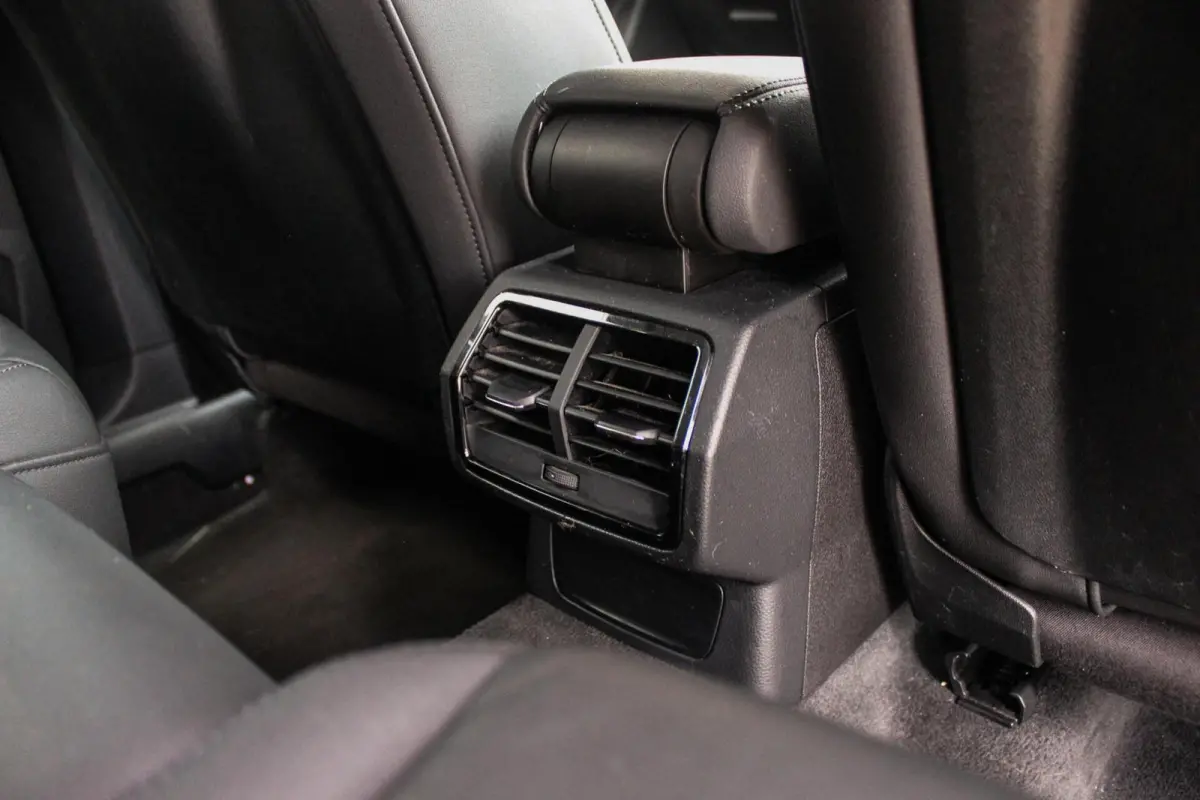 35 TDI Pro Line S | S-line | Apple Carplay | Achteruitrijcamera | Virtual Cockpit | Rijstrooksensor | Cruise control | Trekhaak | MMI Navigatie | Leer | Parkeer assistent