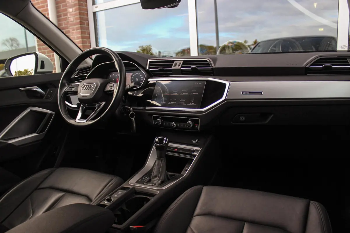 35 TDI Pro Line S | S-line | Apple Carplay | Achteruitrijcamera | Virtual Cockpit | Rijstrooksensor | Cruise control | Trekhaak | MMI Navigatie | Leer | Parkeer assistent