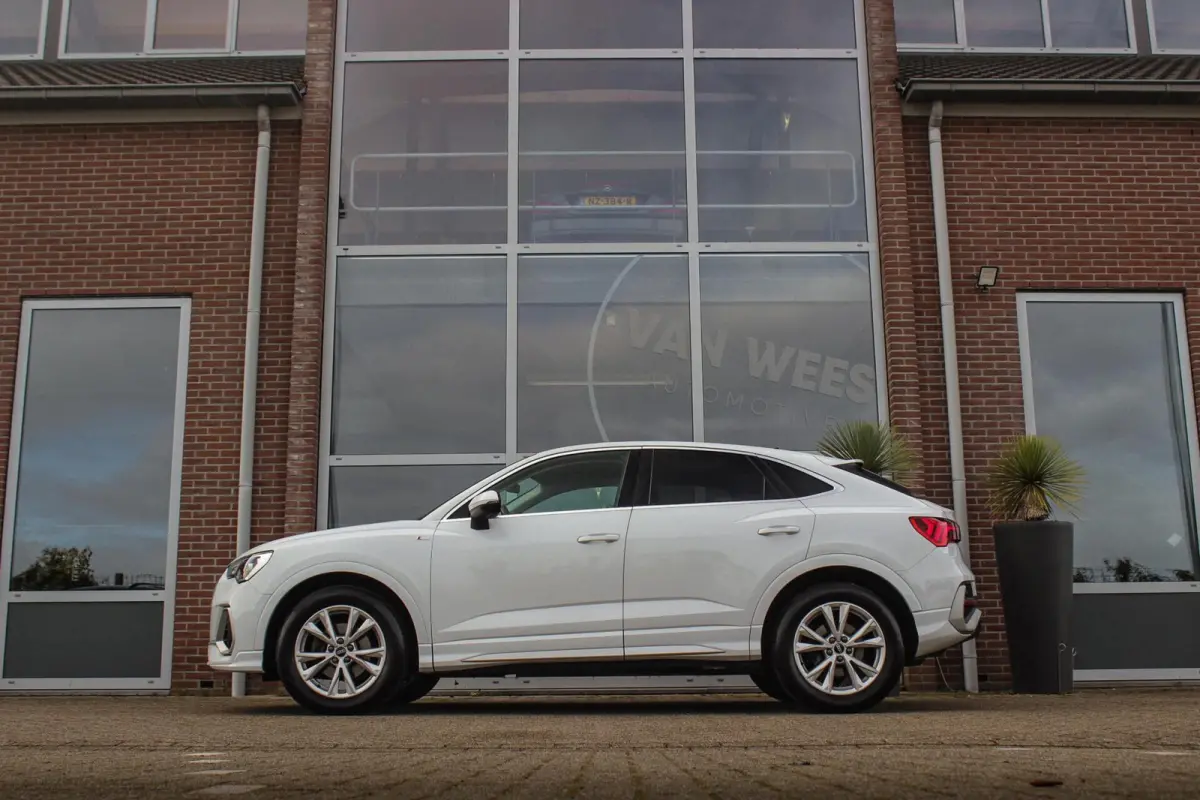 35 TDI Pro Line S | S-line | Apple Carplay | Achteruitrijcamera | Virtual Cockpit | Rijstrooksensor | Cruise control | Trekhaak | MMI Navigatie | Leer | Parkeer assistent
