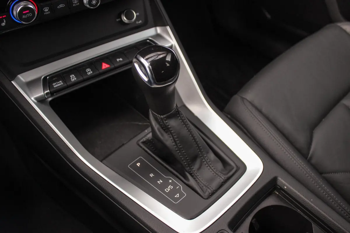 35 TDI Pro Line S | S-line | Apple Carplay | Achteruitrijcamera | Virtual Cockpit | Rijstrooksensor | Cruise control | Trekhaak | MMI Navigatie | Leer | Parkeer assistent