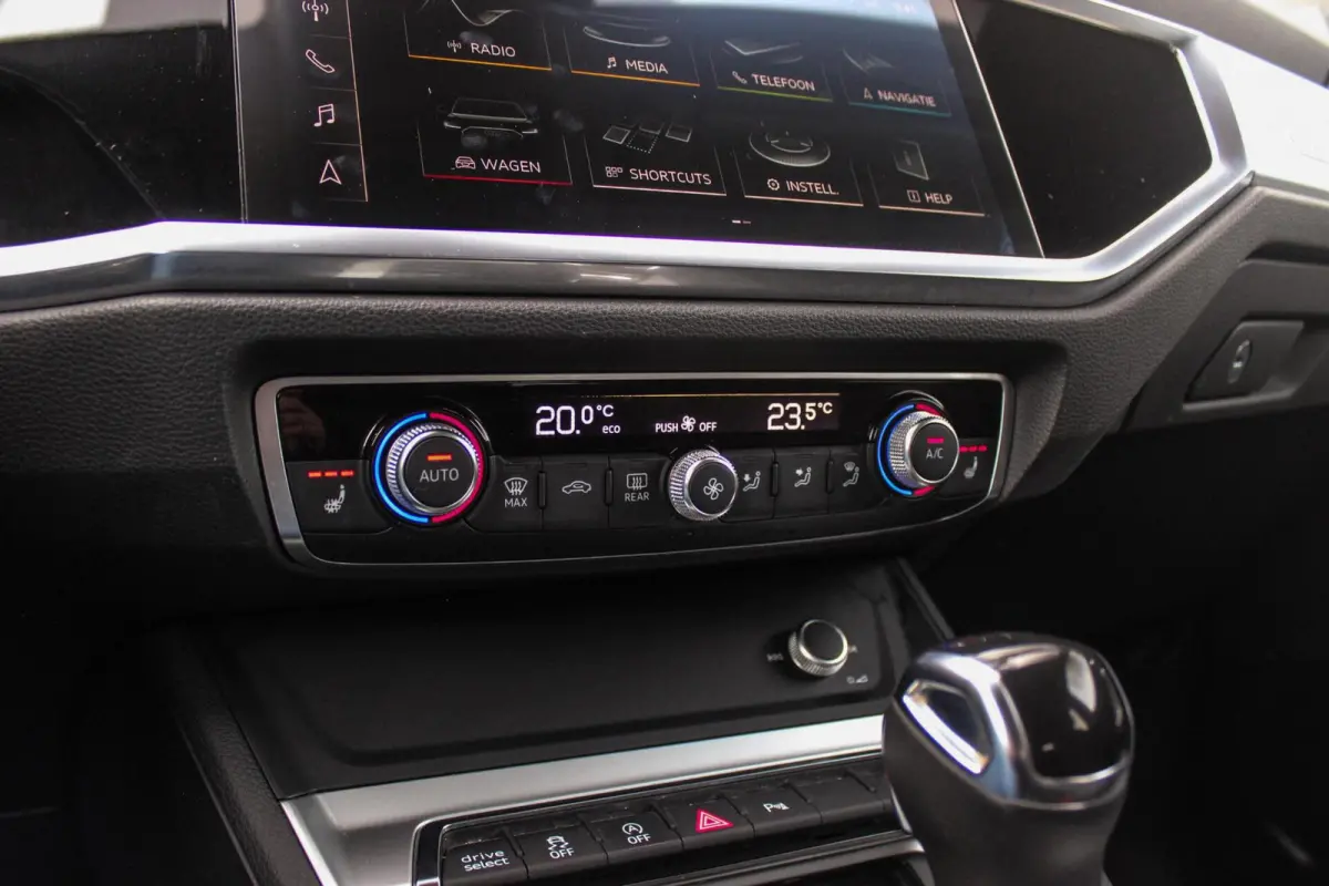 35 TDI Pro Line S | S-line | Apple Carplay | Achteruitrijcamera | Virtual Cockpit | Rijstrooksensor | Cruise control | Trekhaak | MMI Navigatie | Leer | Parkeer assistent