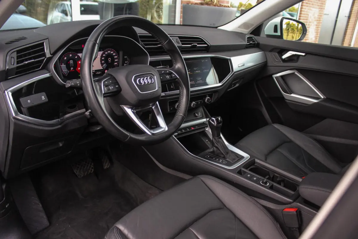 35 TDI Pro Line S | S-line | Apple Carplay | Achteruitrijcamera | Virtual Cockpit | Rijstrooksensor | Cruise control | Trekhaak | MMI Navigatie | Leer | Parkeer assistent