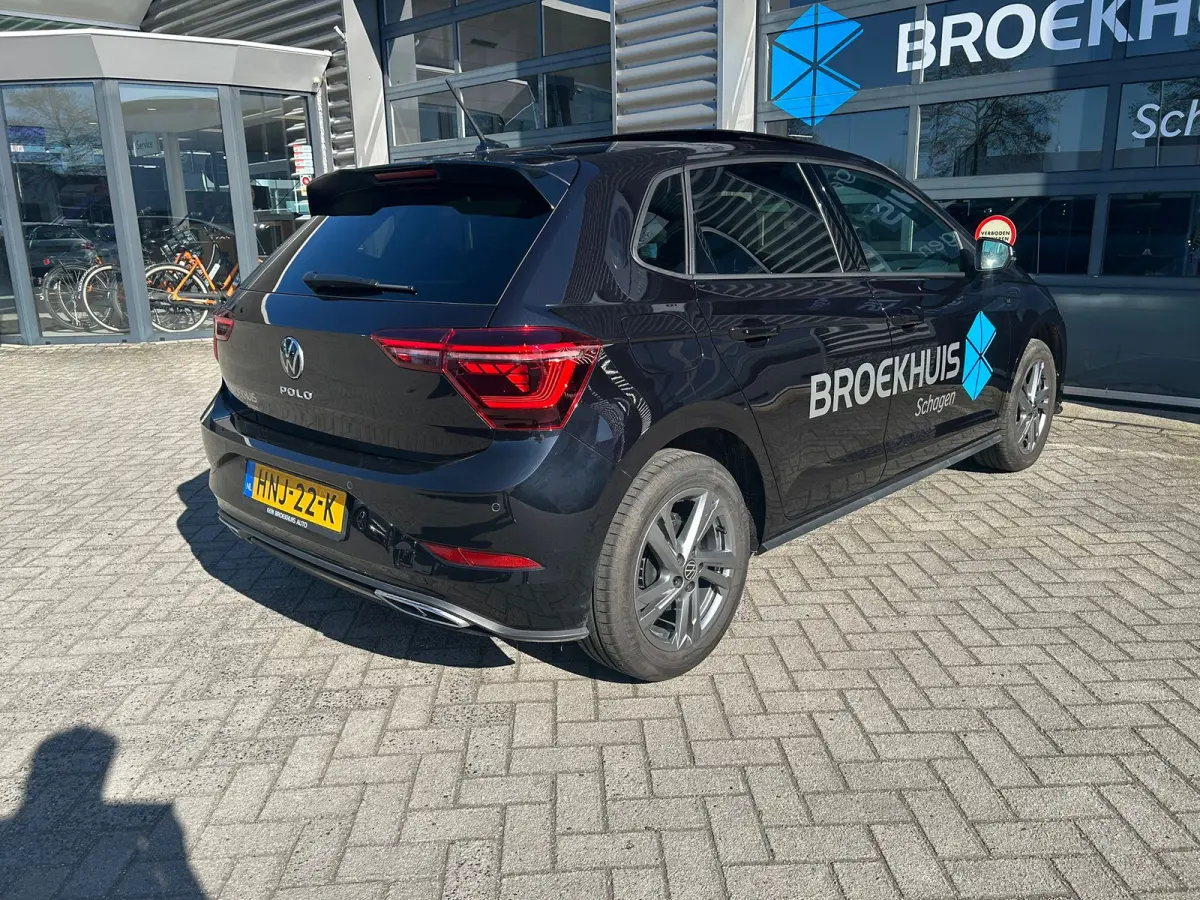 1.0 TSI 95 pk R-Line Business | Elektrische panoramadak | Achteruitrijcamera | Apple carplay |