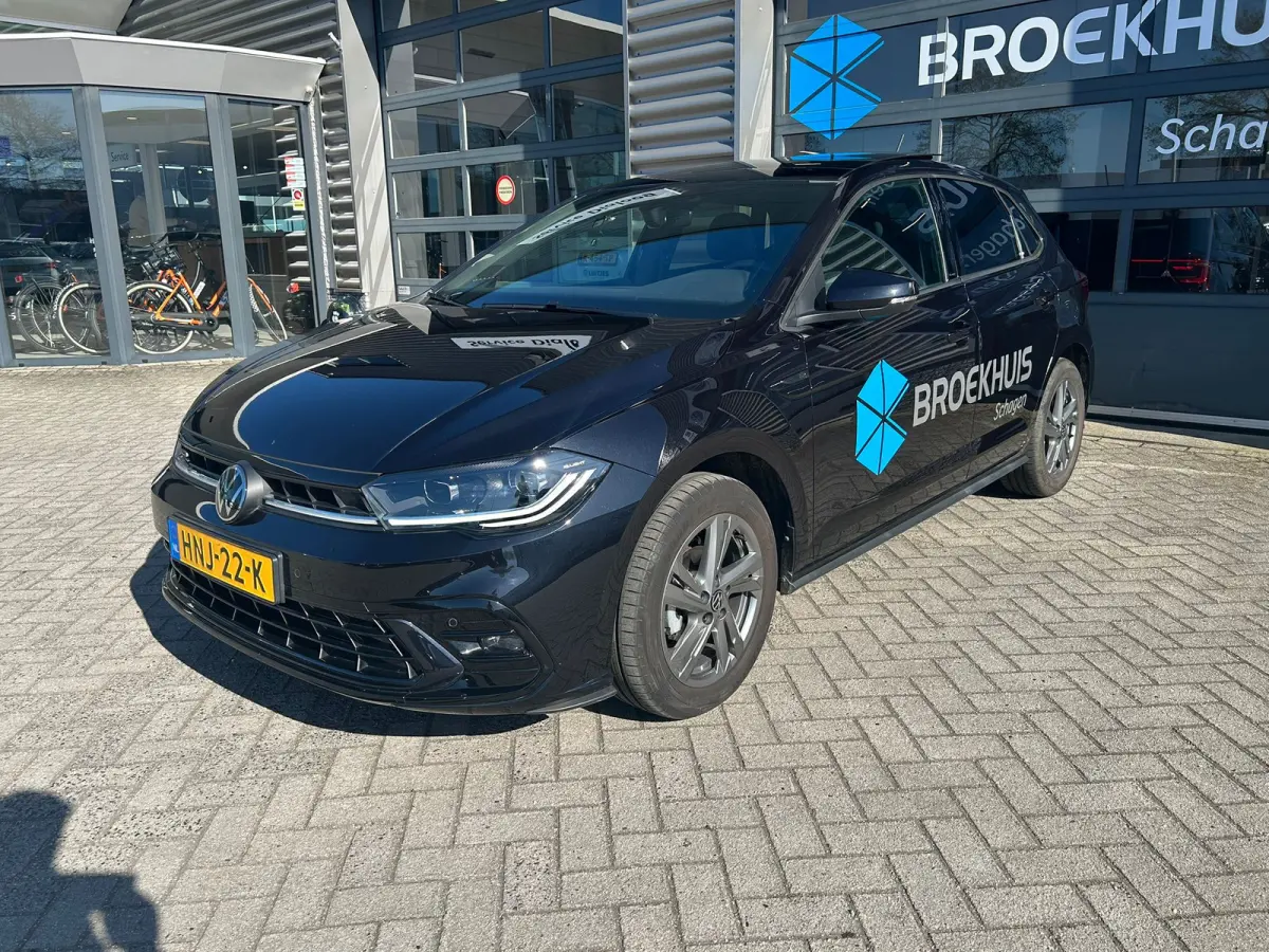 1.0 TSI 95 pk R-Line Business | Elektrische panoramadak | Achteruitrijcamera | Apple carplay |