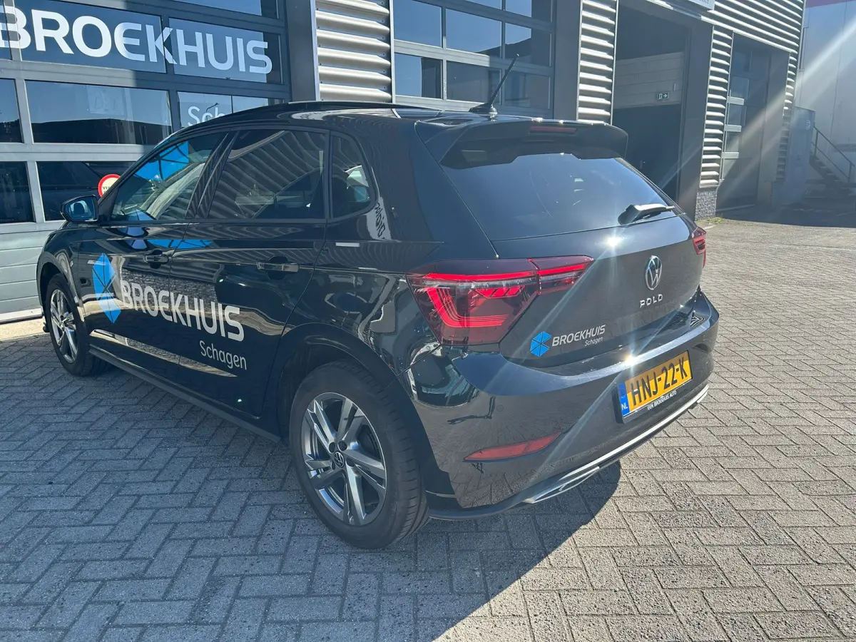 1.0 TSI 95 pk R-Line Business | Elektrische panoramadak | Achteruitrijcamera | Apple carplay |