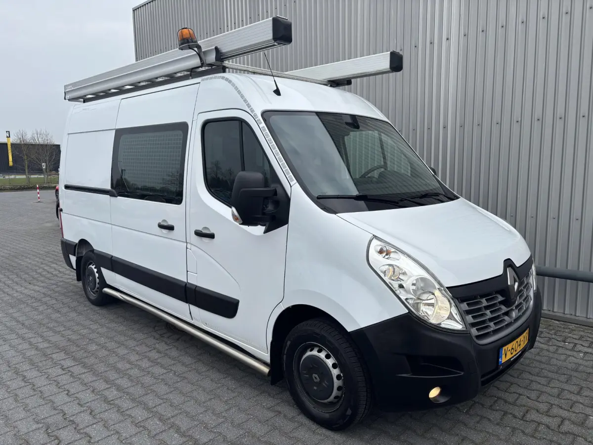2.3 dCi L2H2*A/C*CRUISE*NAVI*HAAK*CAM*IMPERIAAL*