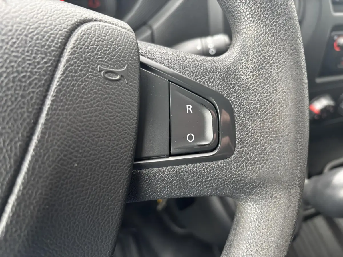 2.3 dCi L2H2*A/C*CRUISE*NAVI*HAAK*CAM*IMPERIAAL*