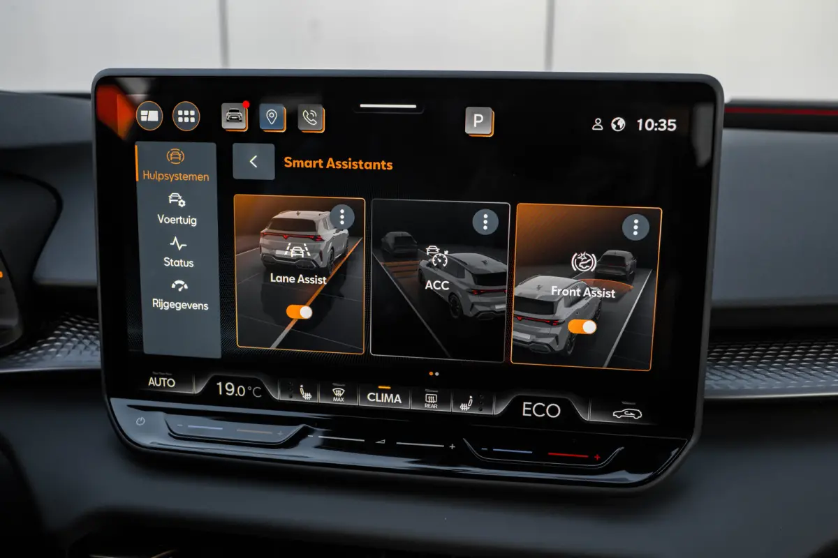 1.5 TSI e-Hybrid 272pk VZ Performance | Sennheiser sound System | Alcantara bekleding | Head-up display | Panoramadak | Elektrisch verstelb. voorstoelen | Navigatie | 20" LMV