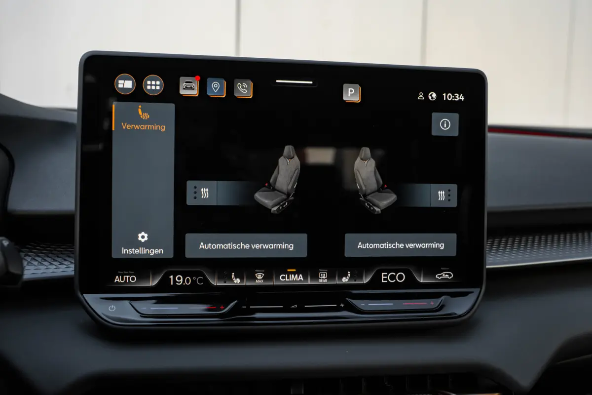 1.5 TSI e-Hybrid 272pk VZ Performance | Sennheiser sound System | Alcantara bekleding | Head-up display | Panoramadak | Elektrisch verstelb. voorstoelen | Navigatie | 20" LMV