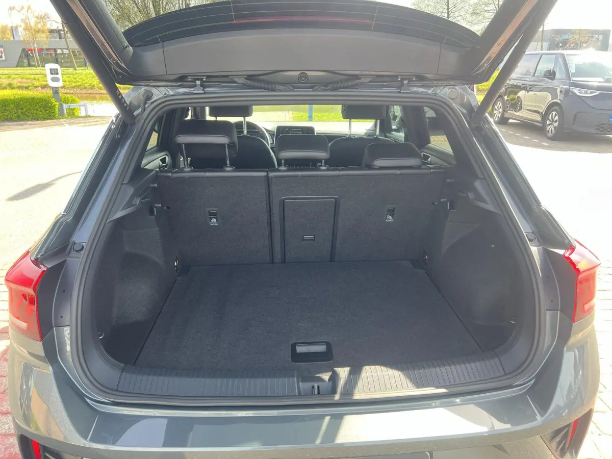 1.5 TSI R-Line | 150Pk | Stoelverwarming | Automaat | A.Camera | IQ.Drive |