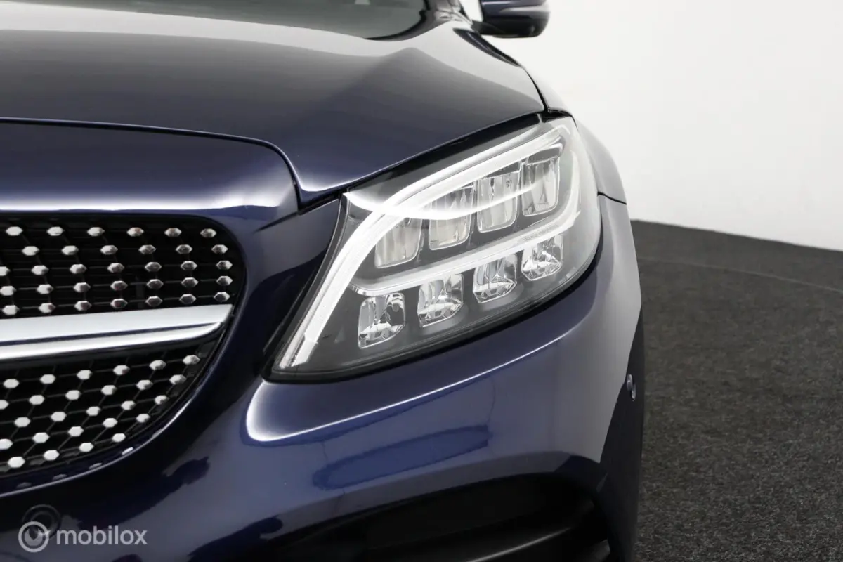 180 Business Solution AMG-Line 157 PK | Facelift model | Automaat | Digitale tellers | 360 camera | DEALER-STAAT |