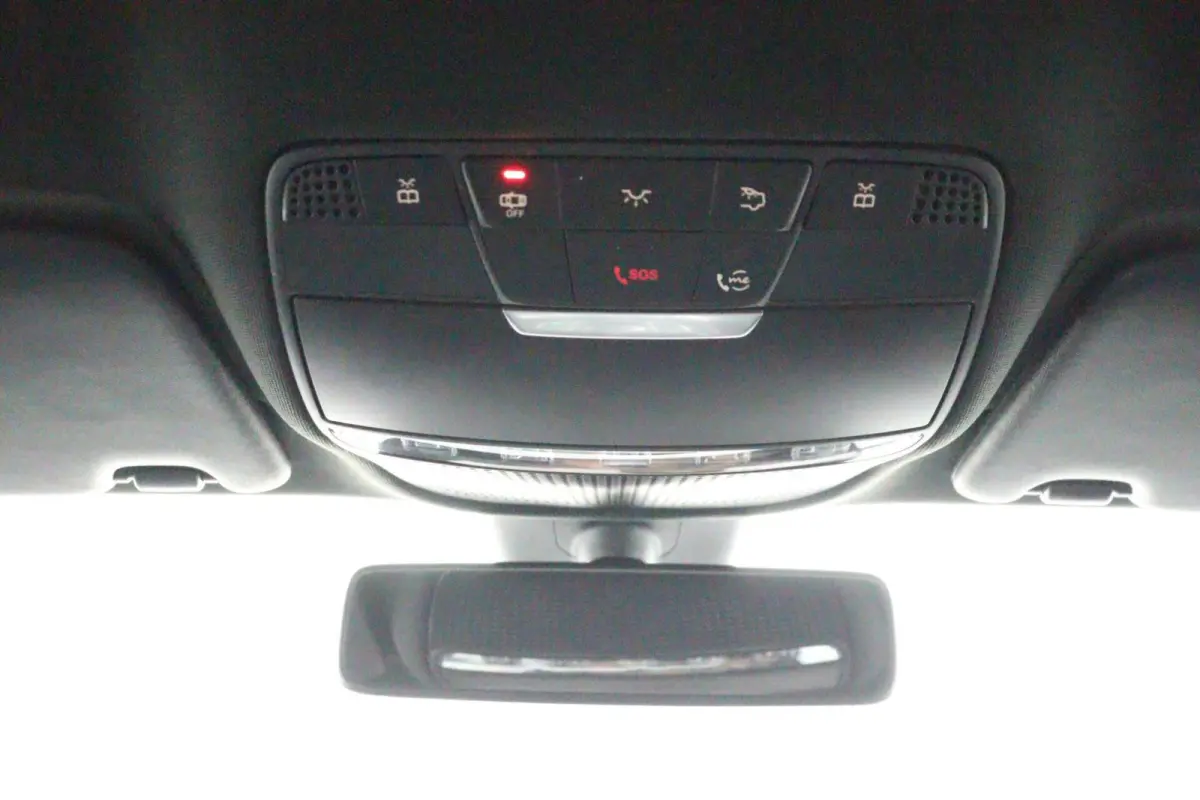 180 Business Solution AMG-Line 157 PK | Facelift model | Automaat | Digitale tellers | 360 camera | DEALER-STAAT |