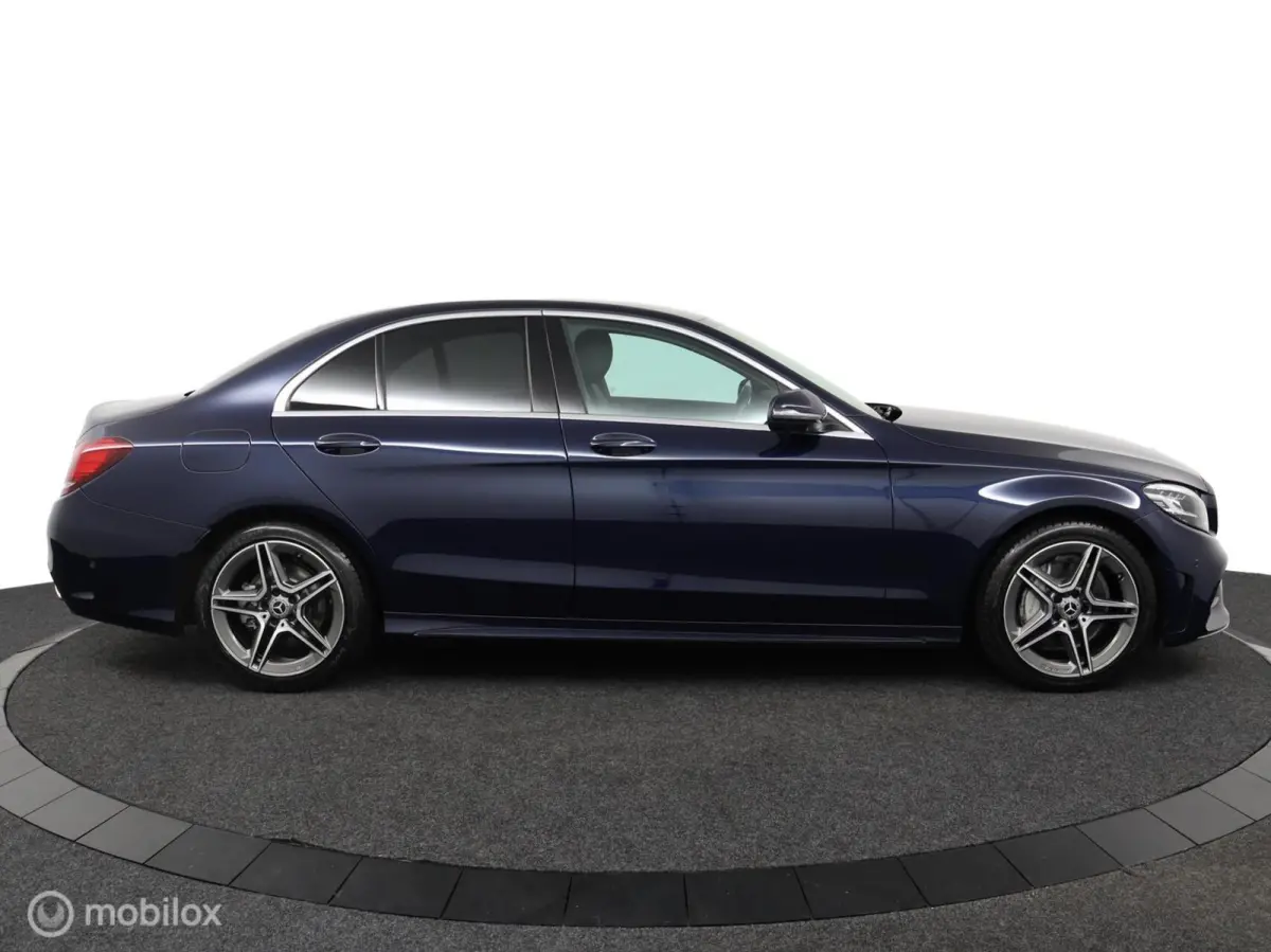 180 Business Solution AMG-Line 157 PK | Facelift model | Automaat | Digitale tellers | 360 camera | DEALER-STAAT |