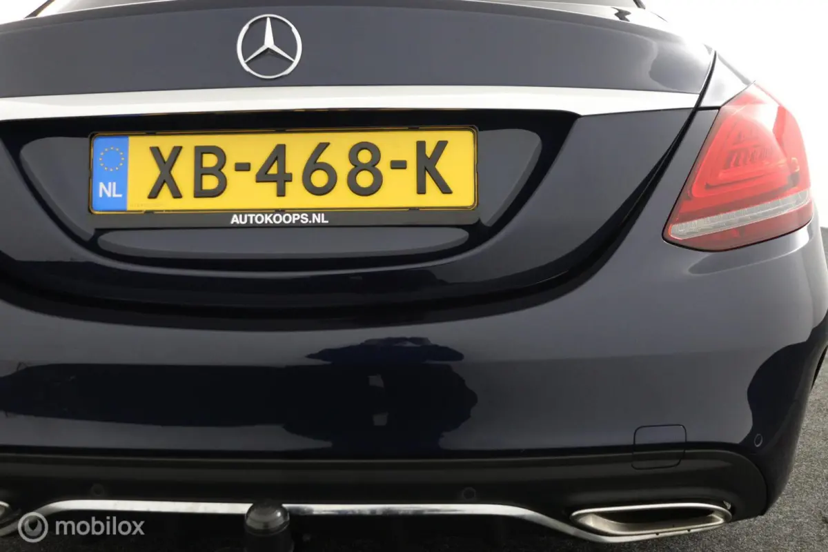 180 Business Solution AMG-Line 157 PK | Facelift model | Automaat | Digitale tellers | 360 camera | DEALER-STAAT |
