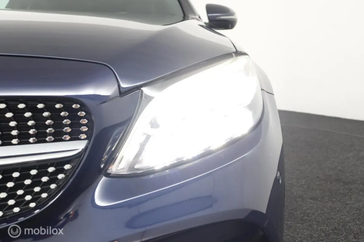 180 Business Solution AMG-Line 157 PK | Facelift model | Automaat | Digitale tellers | 360 camera | DEALER-STAAT |
