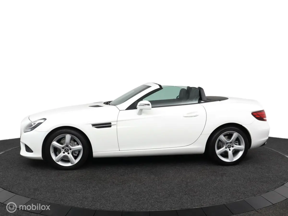 180 RedArt Edition 157 PK | Uniek Handgeschakeld | 51 DKM | Cruise controle | Camera | DEALER-STAAT