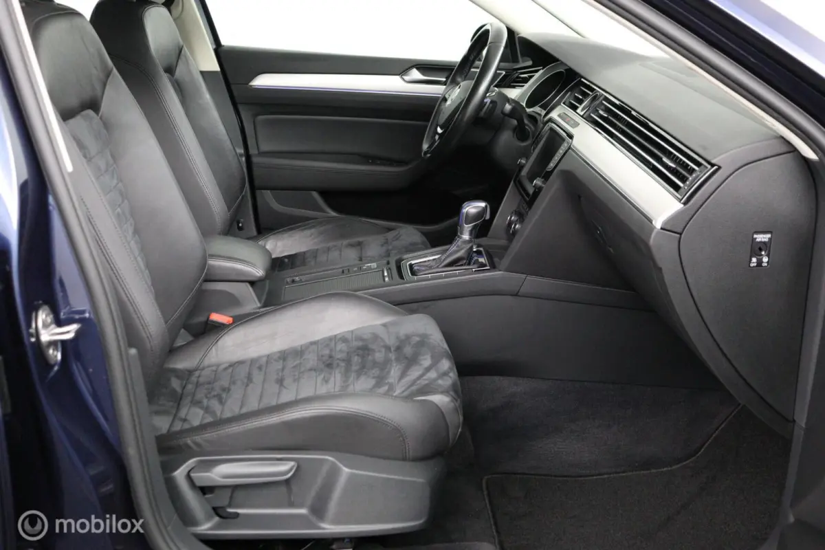 Sedan 1.4 TSI GTE Highline 218 PK Plug-in hybride | 78,7% SOH | Elec. stoelen met verwarming | Trekhaak afneembaar | Adaptieve cruise controle | PDC | 17LMV | DEALER-STAAT