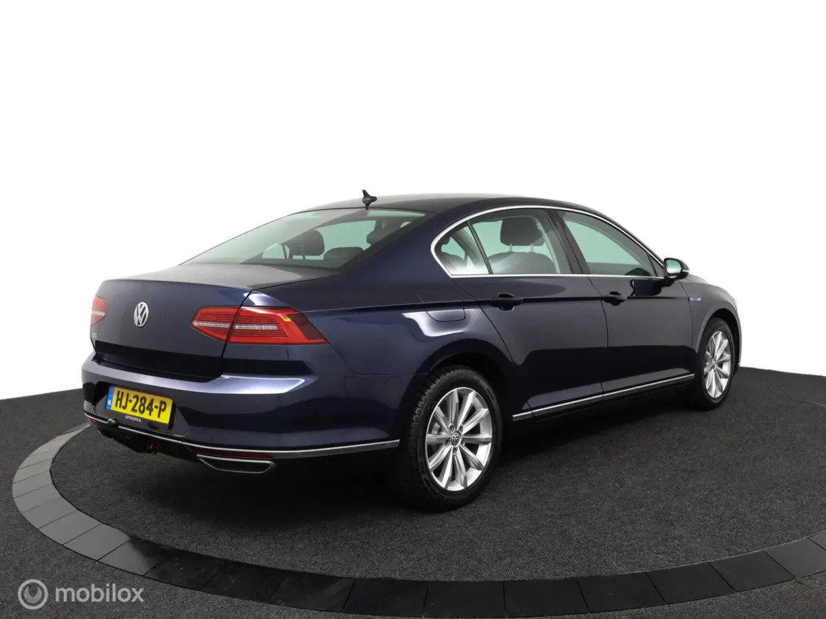 Sedan 1.4 TSI GTE Highline 218 PK Plug-in hybride | 78,7% SOH | Elec. stoelen met verwarming | Trekhaak afneembaar | Adaptieve cruise controle | PDC | 17LMV | DEALER-STAAT