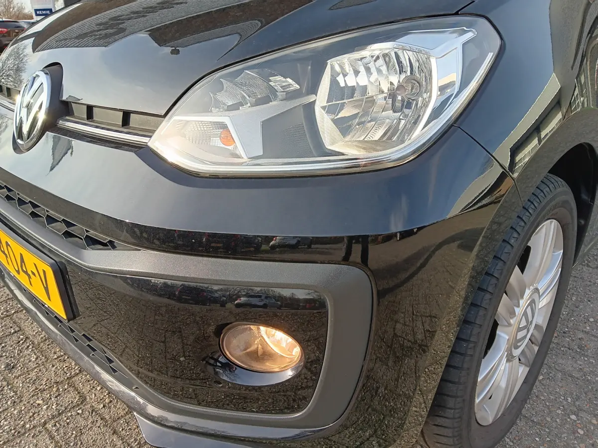 Up! 1.0 BMT high up! AIRCO,CRUISE,CAMERA,PDC,LMV,SUPER MOOI,ORG NL