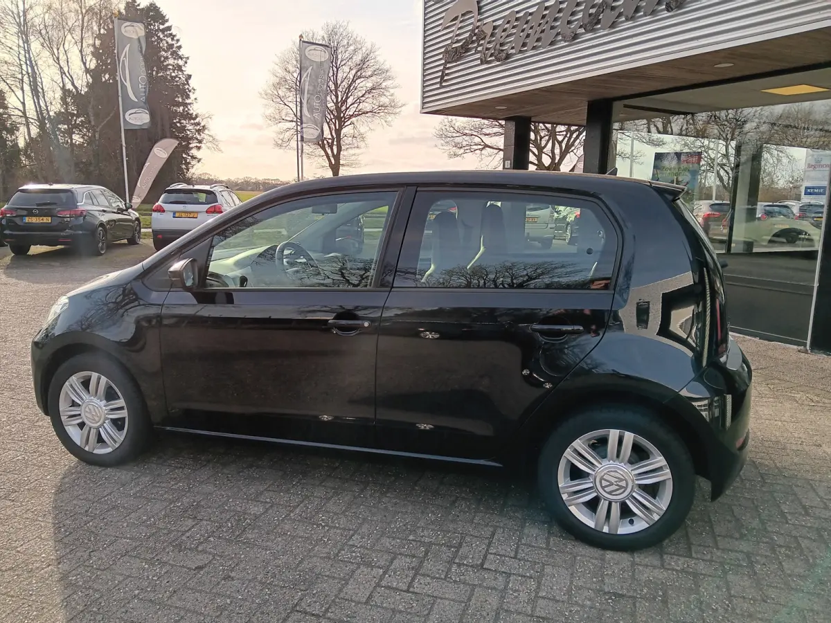 Up! 1.0 BMT high up! AIRCO,CRUISE,CAMERA,PDC,LMV,SUPER MOOI,ORG NL
