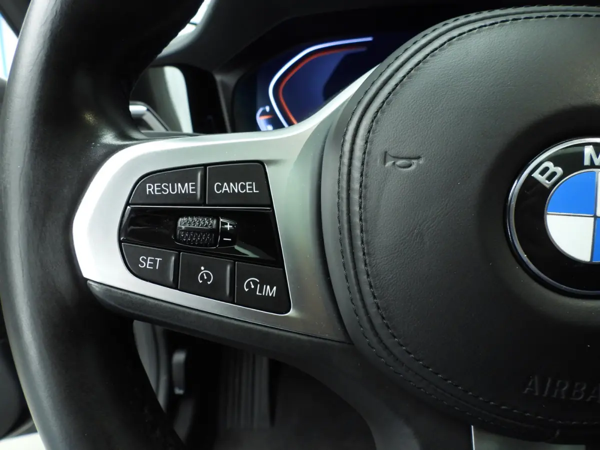 430i | LED | Leder | Navigatie | Schuifdak | Sportstoelen | Stoelverwarming | DAB | Hifi speakers | Alu 18 inch