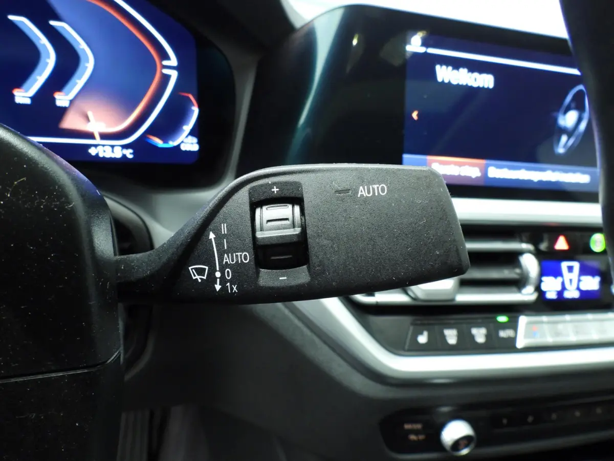 430i | LED | Leder | Navigatie | Schuifdak | Sportstoelen | Stoelverwarming | DAB | Hifi speakers | Alu 18 inch