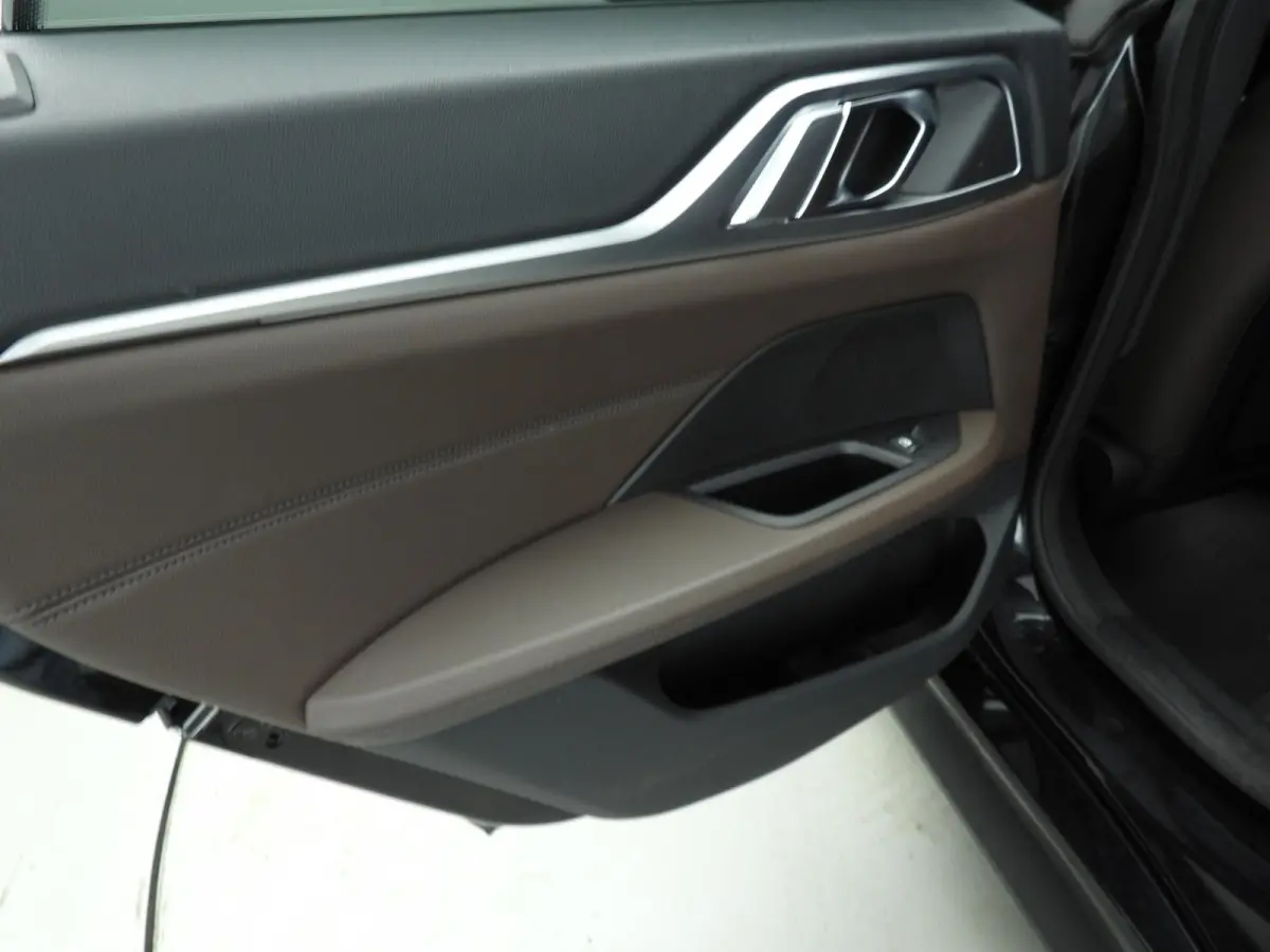 430i | LED | Leder | Navigatie | Schuifdak | Sportstoelen | Stoelverwarming | DAB | Hifi speakers | Alu 18 inch