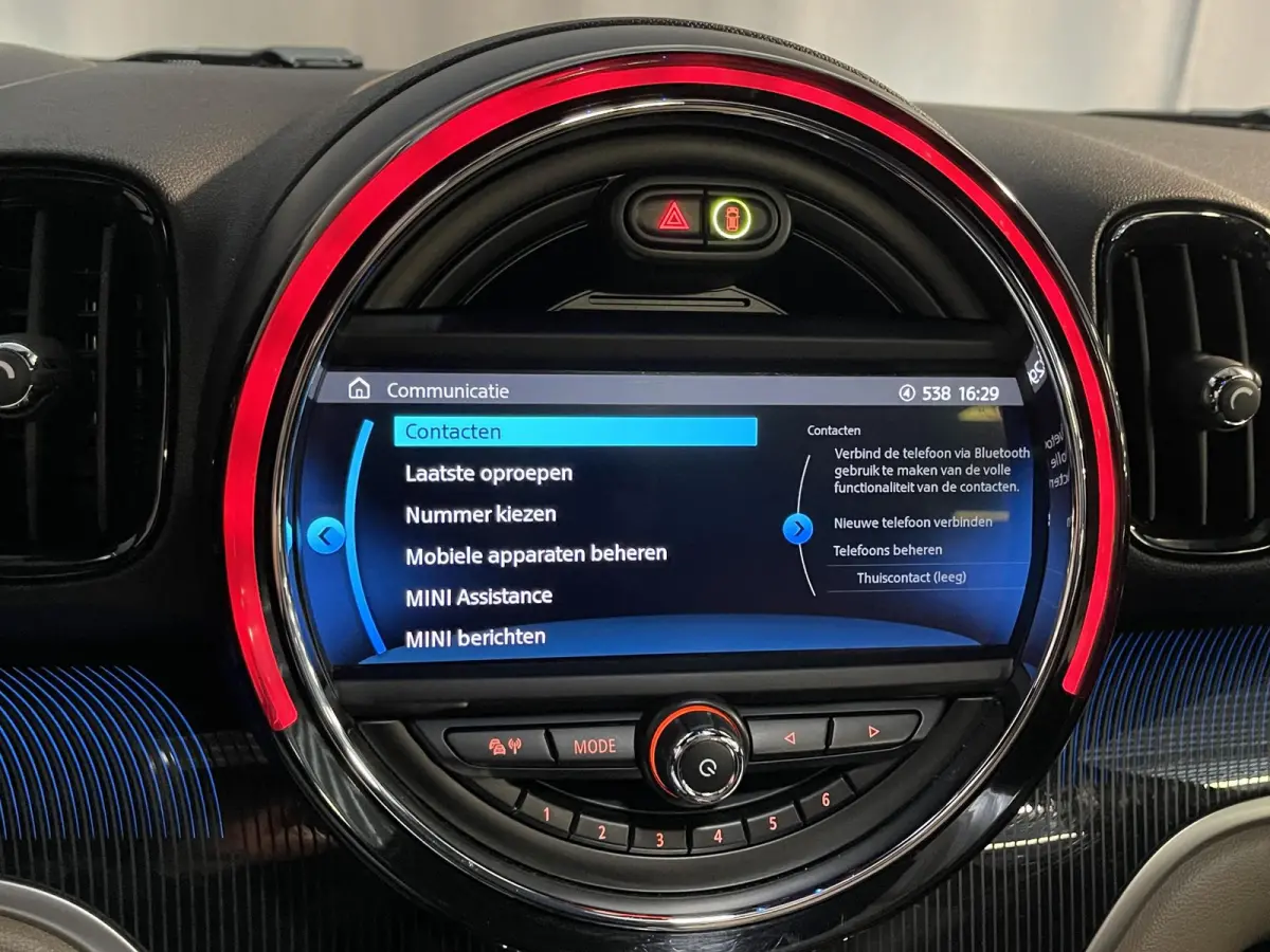 1.5 Cooper ALL4 John Cooper Works 18"/Panoramadak/Adaptieve cruise/Leder + memory + stoelverwarming/Harman Kardon/Keyless/Elektrische klep/Head-up/Camera