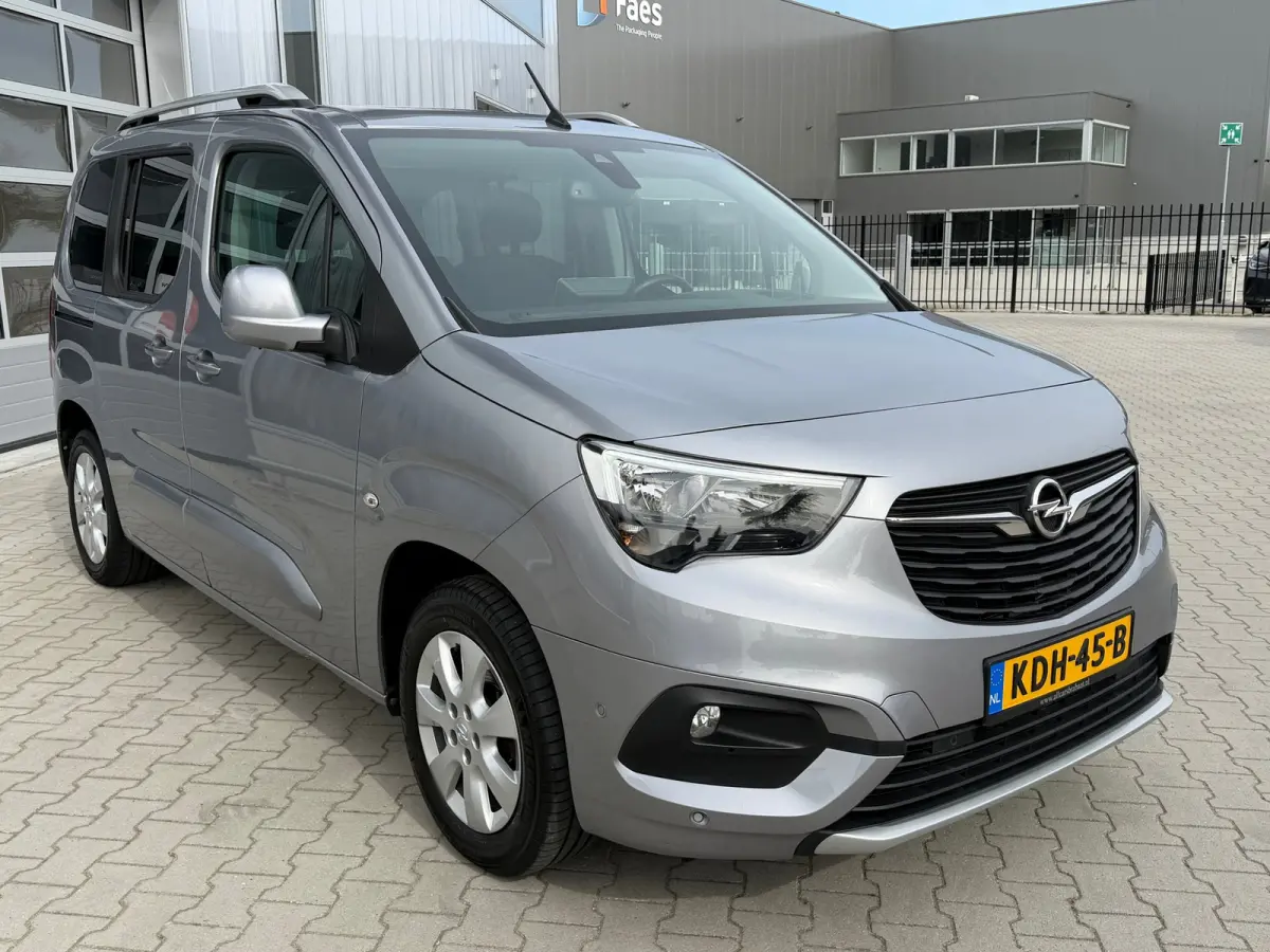 1.2 Turbo / head up / panoramadak / alle optie's