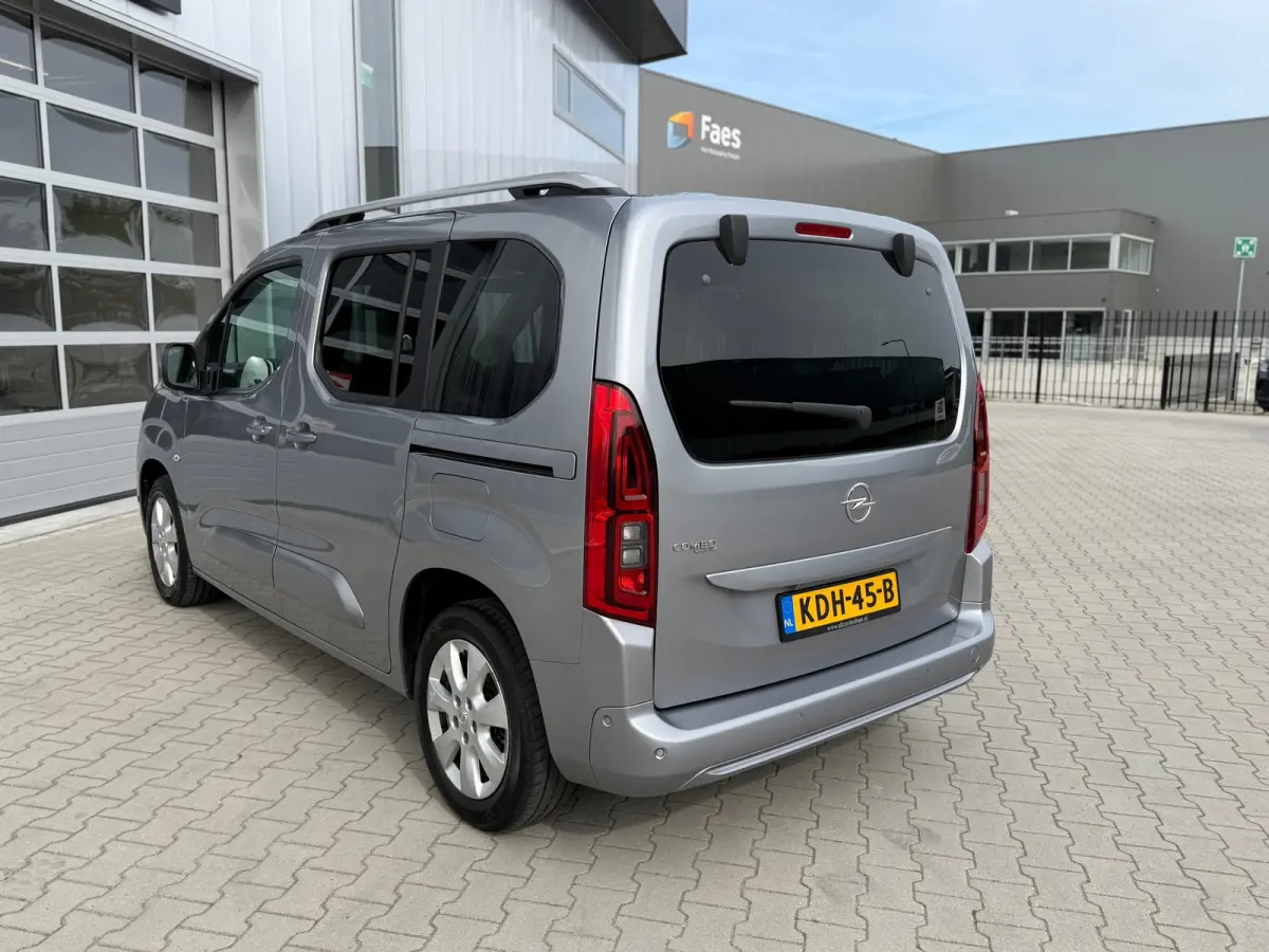 1.2 Turbo / head up / panoramadak / alle optie's
