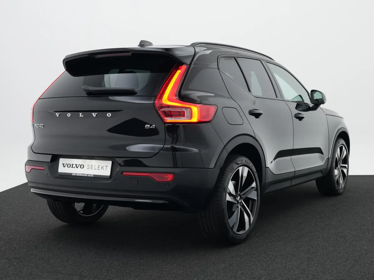 B4 Plus Dark | 20" | Panodak | Leder | 360 | Achterbank verwarming | FULL OPTION | Panoramadak | Harman/Kardon | Pixel LED | 360° Camera | 20" | Leder | Adaptive Cruise | Pilot Assist